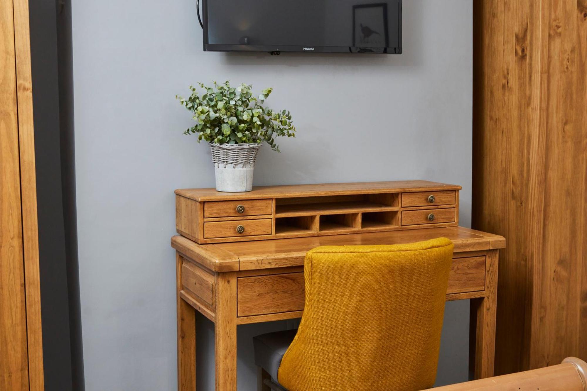 Gateway Mews - Serviced Apartments เค็กเวิร์ธ ภายนอก รูปภาพ